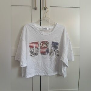 USA Embroidered Women's Crop Tee Medium NWT